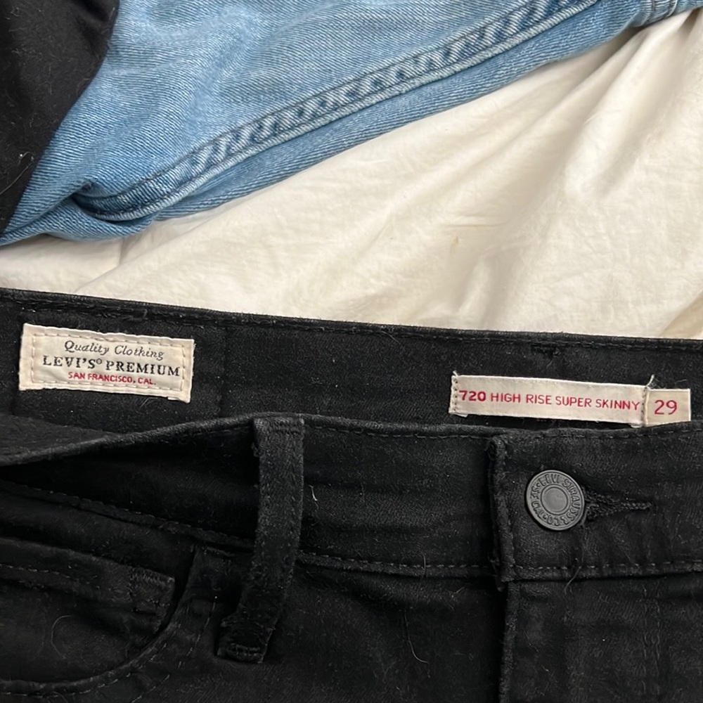 Levi’s Black Skinny Jeans Womens 29
